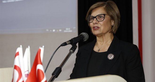 MERAL AKINCI, HERKESİ TOPLUMA HİZMET PROJELERİNE KATKIDA BULUNMAYA DAVET ETTİ