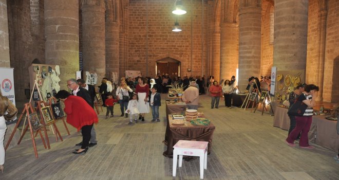 MGA KADIN EL SANATLARI ATÖLYESİ’NDE ÜRETİLENLER BUĞDAY CAMİİ’NDE SERGİLENİYOR..