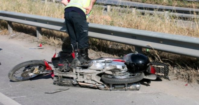 Motosiklet kazası 1 ağır yaralandı