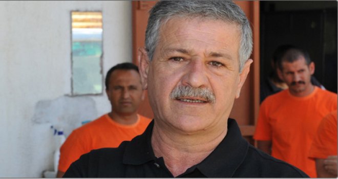 Müteahhitler devletle el sıkıştı..
