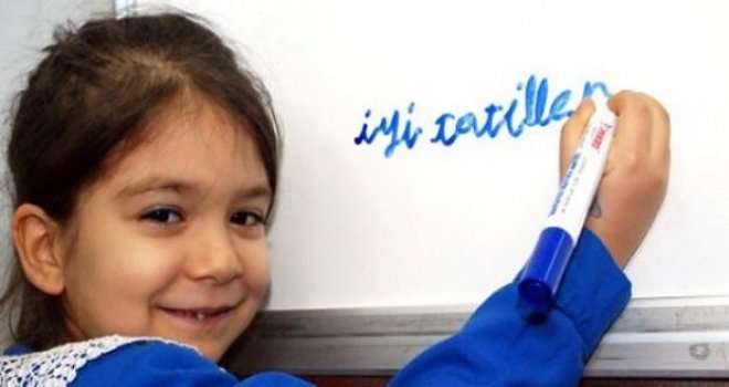 Ortaokullarda karneler yarın dağıtılıyor