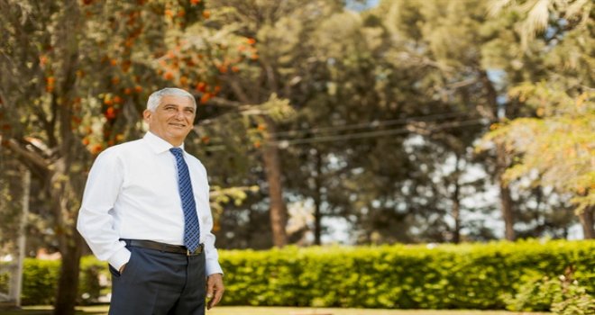 ÖZÇINAR: BİZİMLE BİRLİKTE AYNI DÜNYAYI PAYLAŞAN DİĞER CANLILAR KONUSUNDA DA DUYARLILIK GÖSTERMEK HİÇ KUŞKUSUZ BÜYÜK ÖNEM TAŞIMAKTADIR