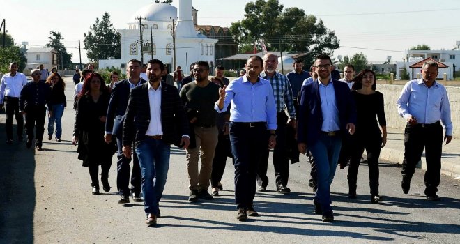 ÖZERSAY' ENGELLİLERİN VE YAKINLARININ SESİNİ DUYAN YOK