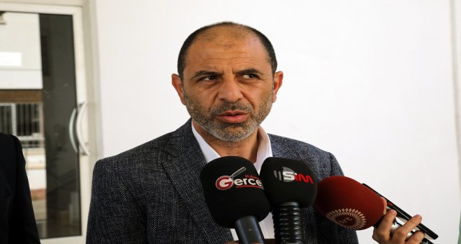 Özersay: Güney Kıbrıs, KKTC taraftarlarına sıkıntı çıkarıyor