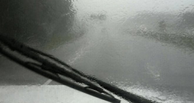 Polisten aşırı yağış uyarısı!