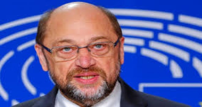 SPD GENEL BAŞKANI SCHULZ, 2025 YILINA KADAR AVRUPA BİRLEŞİK DEVLETLERİ VE ORTAK ANAYASA OLUŞTURULMASI ÖNERİSİNDE BULUNDU