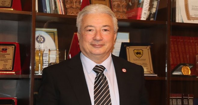 SUNGUR: ACİL UÇUŞLAR DIŞINDA ÜLKEYE GİRİŞLER 1 HAFTA DURDURULMALI… SONRASINDA 2 HAFTA KARANTİNA UYGULANMALI