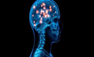 Araştırma: İnsan beyni, göz açıp kapayıncaya kadar sahte anı üretebiliyor 