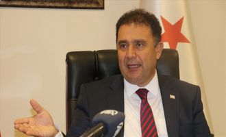 BAŞBAKAN SANER: AB, HAKSIZLIK YAPMAYA DEVAM ETTİĞİ SÜRECE KIBRIS KONUSUNUN ÇÖZÜMÜNE KATKI SAĞLAYAMAYACAK