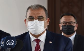 BAŞBAKAN SUCUOĞLU UBP-DP KOALİSYON HÜKÜMETİNİN İSTİFASINI SUNDU