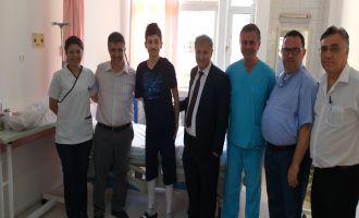 BURHAN NALBANTOĞLU DEVLET HASTANESİ’NDE SKOLYOZ AMELİYATLARI DEVAM EDİYOR