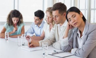 Çalışanlara iş yerinde 'uyku izni' verilmeli mi?