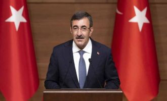 Cevdet Yılmaz: Ekonomimizin temelleri güçlü, enflasyon düşüş eğiliminde