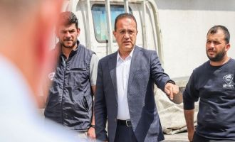 Erkut Şahali: Memleket bütün kurumlarıyla iflasa, batağa ve çöküşe sürükleniyor