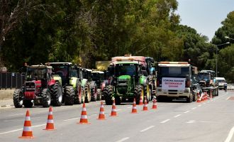 HAYVANCILAR BİRLİĞİ EYLEME DEVAM EDİYOR ..NAİMOĞULLARI: “EYLEM SERTLEŞECEK”