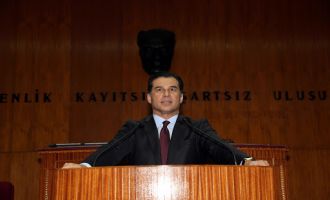 HÜSEYİN ÖZGÜRGÜN’DEN İSTİFA KARARI