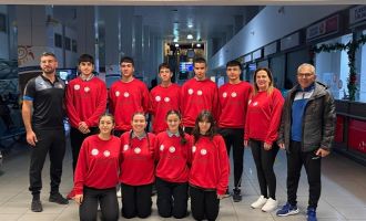 KKTC Badminton 17 yaş altı Milli takımı sporcuları Ankara’ya gitti