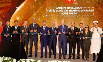 KKTC heyeti, Antalya Havalimanı yeni iç ve dış hat terminal binalarının açılışına katıldı