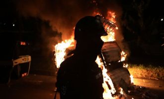 KOLOMBİYA’DA POLİSE 'TEPKİ PROTESTOLARI' : 10 ÖLÜ, 403 YARALI