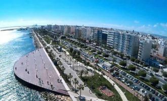 Limasol’da çete: Tehditle paketçinin parasını çaldılar