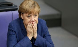 Merkel'e kötü haber! Tehlike çanları çalıyor...