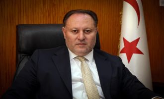 Öztürkler: Güney’i ödüllendiren AB aynı tutumunu sürdürüyor