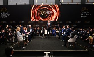 Türkiye ve İngiltere Avrupa Güvenliğini ele aldı