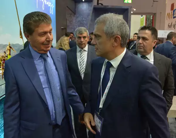 ÜSTEL: HEDEFİMİZ İNGİLTERE PAZARINI BÜYÜTMEK