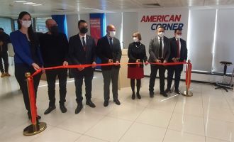 YDÜ’DE “AMERICAN CORNER” YENİ YERİNDE HİZMET VERMEYE BAŞLADI