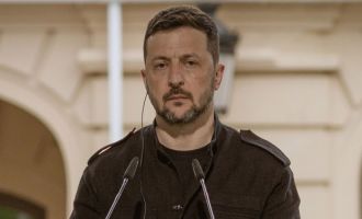 Zelenskiy: ''Ben perşembe günü Türkiye'de Putin'i bekleyeceğim''