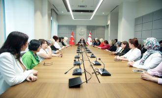Ziya Öztürkler: TÜRKPA Kadın Parlamenterler Zirvesi tarihe not düşecek