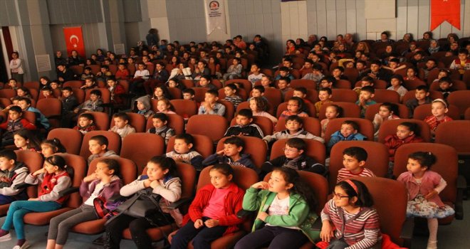 “TABTAB’IN BEKLENMEDİK SERÜVENİ” ÇOCUK SEYİRCİYLE BULUŞUYOR.