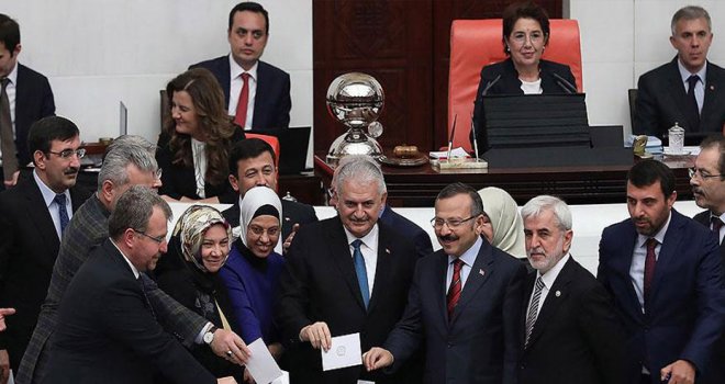 TBMM 1. tur sonucunda İsmail Kahraman 260 oy aldı