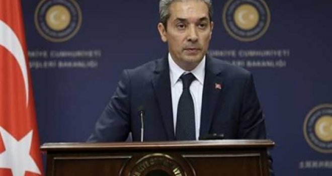 TC Dışişleri’nden Yunanistan’da Türk bayrağı yakılmasına tepki: 'Irkçı kafalar'