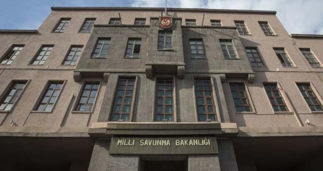TC Milli Savunma Bakanlığı’ndan KKTC Bayrağı’nın yakılmasına sert tepki