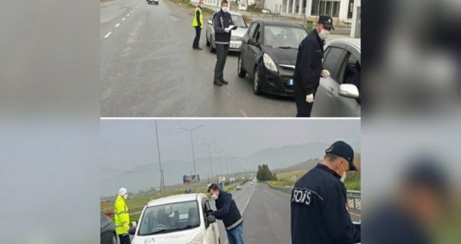 Trafikte seyir halindeki araç sürücülerinin izinli olup olmadıkları denetlendi