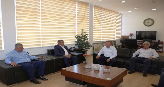 TURİZM VE ÇEVRE BAKANI ATAOĞLU, GAZİMAĞUSA BELEDİYE BAŞKANI ARTER’İ ZİYARET ETTİ..