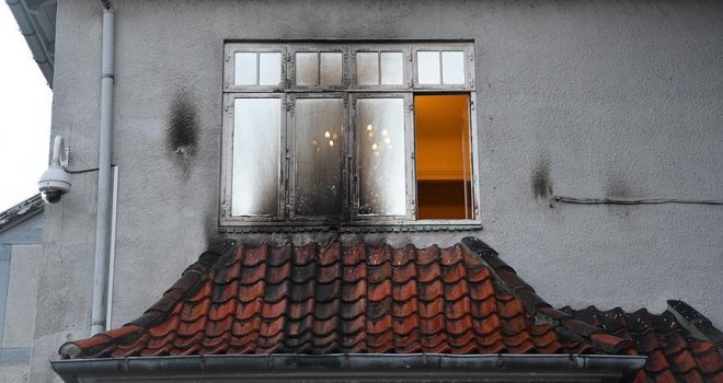 Türkiye'nin Kopenhag Büyükelçiliğine saldırı.