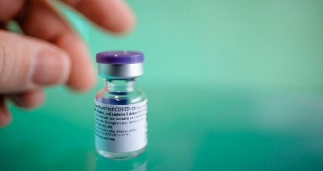 Ukrayna’da sahte corona aşısı alarmı