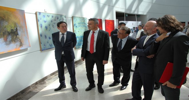 ULUÇAY, KIBRIS TÜRK RESSAMLARI SERGİSİ RETROSPEKTİF II SERGİSİ’NİN AÇILIŞINI YAPTI.