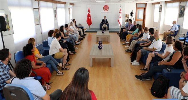 ULUÇAY: ÜLKEMİZDEKİ ÜNİVERSİTELERİMİZLE GURUR DUYUYORUZ