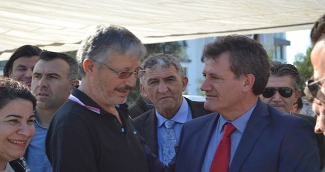 YDP Genel Başkanı Arıklı, Girne Çarşamba Pazarı’nı ziyaret etti