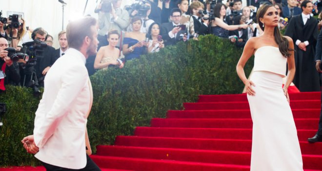 YouTube'dan günde 25 euro kazanan Victoria Beckham kanalını kapattı
