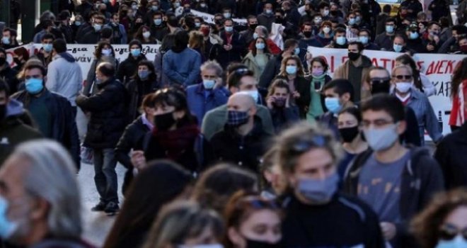 Yunanistan’da karantina 1 hafta daha uzuyor