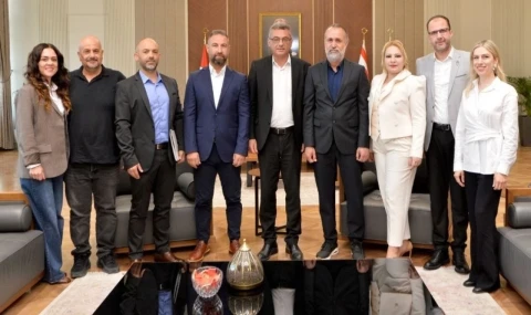 Erhürman, KTÖS yönetimini kabul etti, eğitim sisteminin güncel durumu konuşuldu