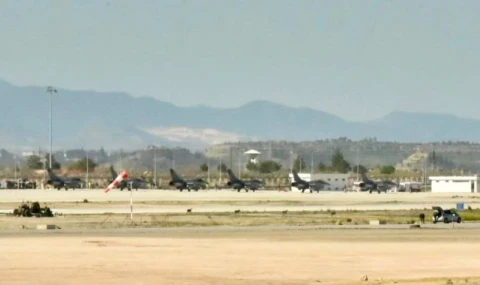 6 Türk F-16'sı KKTC'ye konuşlandırıldı