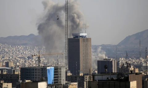 İran Meclis Başkanı Kalibaf “Biz kesinlikle ateşkes arayışında değiliz”