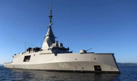 Yunanistan, Güney Kıbrıs’a iki fırkateyn gönderdi