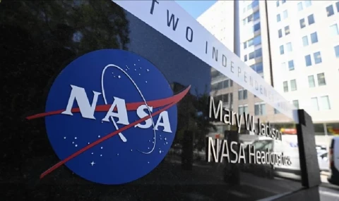 NASA, Artemis III görevi kapsamında Ay'a yolculuk yapacak astronotları açıkladı