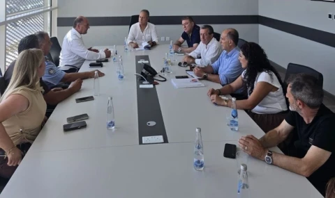Ercan Havalimanı’ndaki trafik yoğunluğuna karşı yeni düzenleme: Uygulama haftaya başlıyor